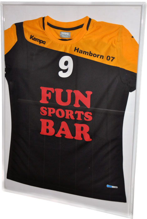 Fun-Sponsor-Trikot – Fun Entertain Sportwetten – Tipico Partner